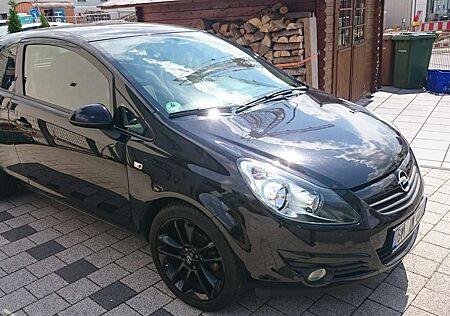 Opel Corsa 1.4 16V Color Edition