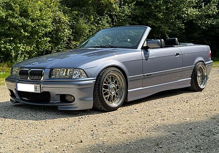 BMW 325i 325