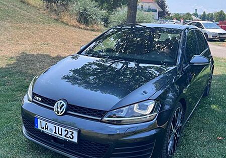 VW Golf GTE Volkswagen Golf GTD GTD BlueMotion Technology DSG