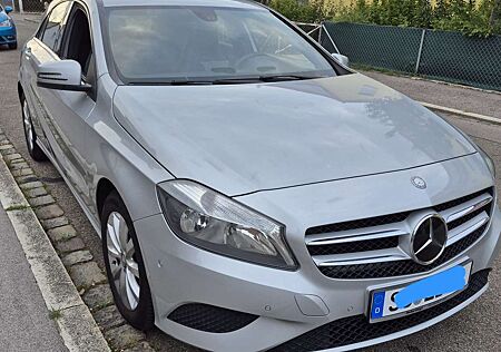 Mercedes-Benz A 180 BlueEfficiency (176.042)