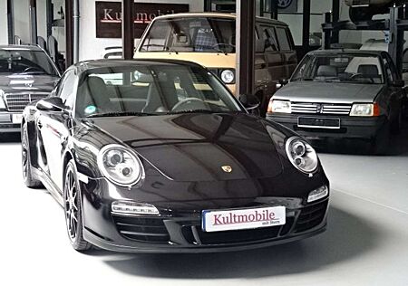 Porsche 997 Carrera 4 GTS Coupe