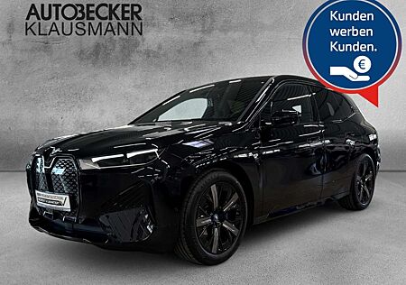 BMW iX 40 xDrive SPORTPAKET 21'' PANORAMA AHK KAMERA LC P