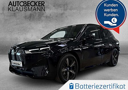 BMW iX 40 xDrive SPORTPAKET 21'' PANORAMA AHK KAMERA LC P