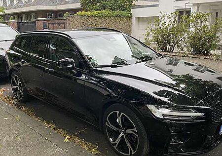 Volvo V60 B4 D Plus Dark