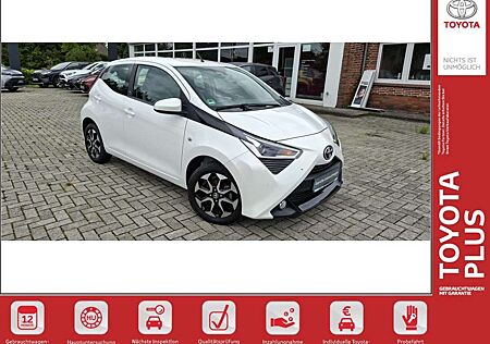 Toyota Aygo (X) x-play Team Deutschland