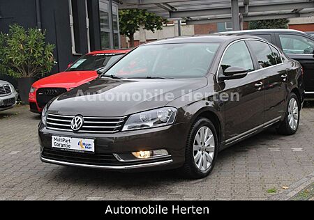 VW Passat Volkswagen Lim. 1.4 TSI Comfortline*BE*NAVI*SHZ*MFL*
