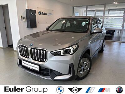 BMW iX1 xDrive 30 AD Navi Digitales Cockpit Soundsystem LE
