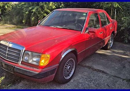 Mercedes-Benz E 200 3.Hand orig, 150TKM eFH eGSD HU:10-25