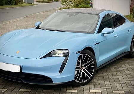 Porsche Taycan 4S