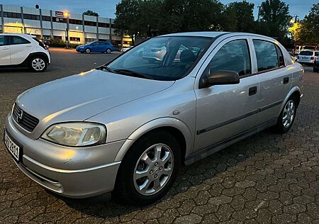 Opel Astra 1.6