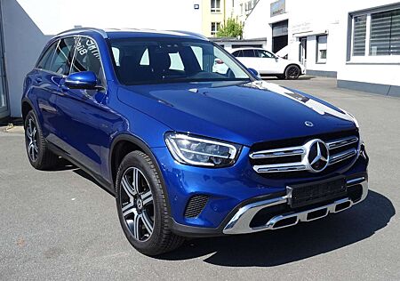 Mercedes-Benz GLC 300 e 4Matic 1.Hand AHK Navi LED Kamera