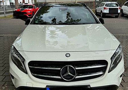 Mercedes-Benz GLA 220 CDI 4Matic 7G-DCT Style