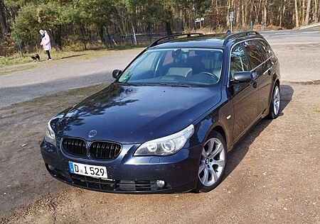 BMW 525i 525 Touring Aut.