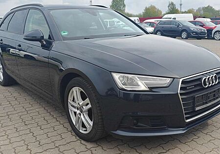 Audi A4 Avant quattro