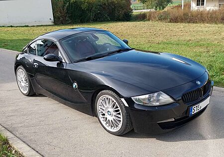 BMW Z4 Coupe 3.0si - Sportliche Schwarz- Rot Farbkombi