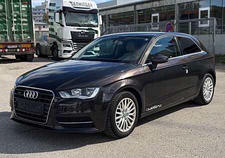 Audi A3 1.8 TFSI Quattro Automatik Leder Navi