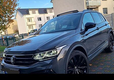 VW Tiguan Volkswagen 2.0 TDI SCR 4MOTION DSG R-Line