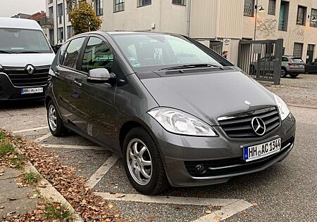 Mercedes-Benz A 150 BlueEFFICIENCY Elegance