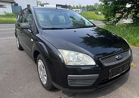 Ford Focus 1.4 Ambiente