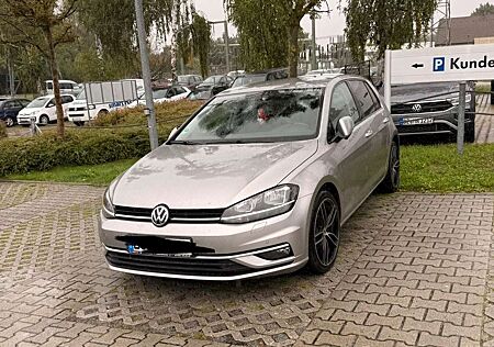 VW Golf Volkswagen 1.4 TSI (BlueMotion Technology)Highline