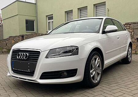 Audi A3 1.4 TFSI Sportback S tronic Ambition