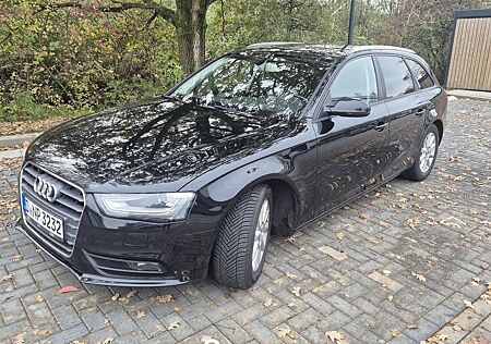 Audi A4 Avant 2.0 TDI DPF clean diesel multitronic Ambitio