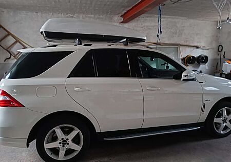 Mercedes-Benz ML 350 BlueTEC 4MATIC 7G-TRONIC