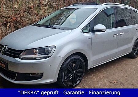 VW Sharan Volkswagen 2.0 TDI "Life BMT"PANORAMA/Kamera/SHZ/PDC/HU Neu