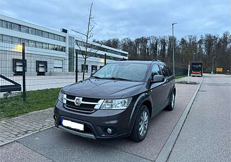 Fiat Freemont 2.0 Multijet Diesel 7 Sitzer Automatik Allrad SHZ