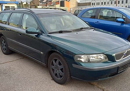 Volvo V70 2.4 Aut.LEDER/Klimaaut./el.SD/AHK