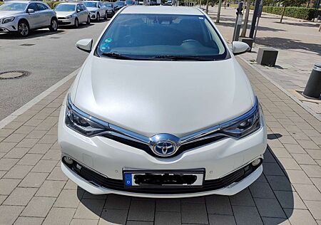 Toyota Auris 1.8 Hybrid Executive