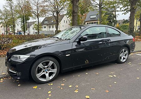 BMW 320 i Coupe (E92) - ORIGINAL - 160€ FINANZIERUNG -