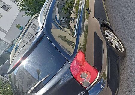 Toyota Avensis Combi 2.0 D-4D