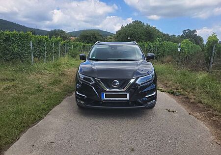 Nissan Qashqai 1.3 DIG-T TEKNA