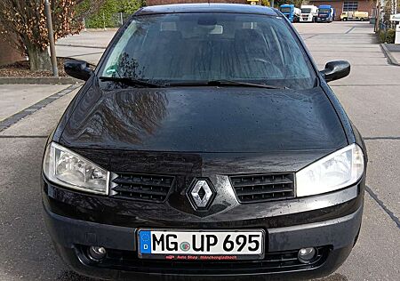 Renault Megane Stufenheck 1.6 Authentique