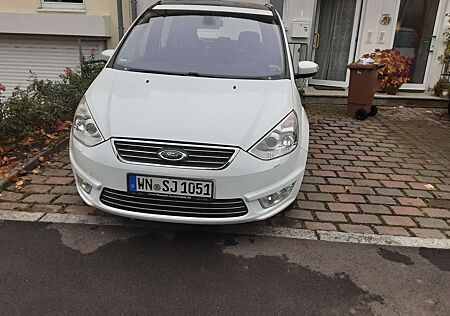 Ford Galaxy 2.0 EcoBoost Titanium