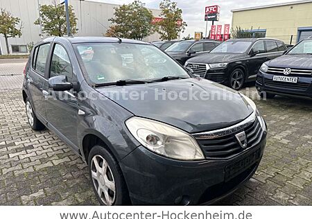 Dacia Sandero Laureate