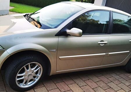 Renault Megane Stufenheck 1.6 Avantage