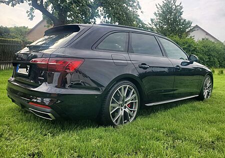 Audi A4 Avant 45 TFSI quattro S tronic s-line black