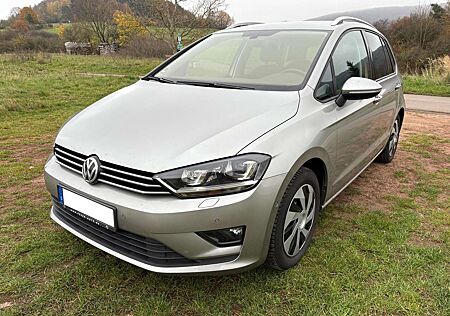 VW Golf Sportsvan Volkswagen Golf VII Sportsvan 1.4 TSI (BlueMotion) Highline