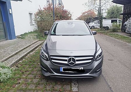 Mercedes-Benz B 200 Style