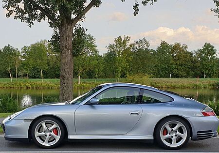 Porsche 996 911 Carrera 4S