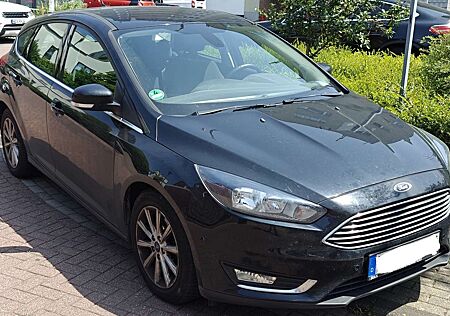 Ford Focus 1.0 EcoBoost Start-Stopp Titanium