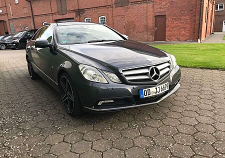 Mercedes-Benz E 350 CGI BlueEFFICIENCY 7G-TRONIC Avantgarde