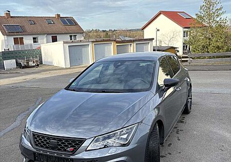 Seat Leon 2.0 TSI CUPRA 300 BLACK-MATT-LINE EDITION