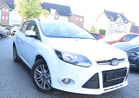 Ford Focus Tunier 2.0 TDCI TITANIUM / WHITE