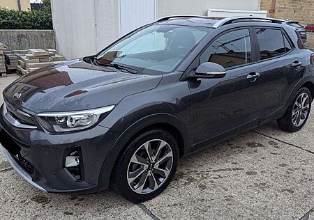 Kia Stonic 1.0 T-GDI - TÜV und Inspektion neu
