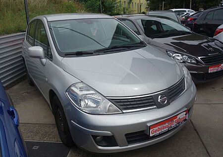 Nissan Tiida Acenta