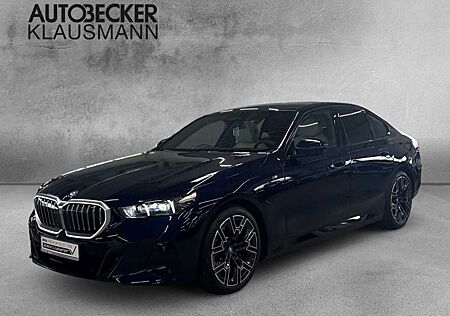 BMW 530 M Sport e xDrive Park-Assistent
