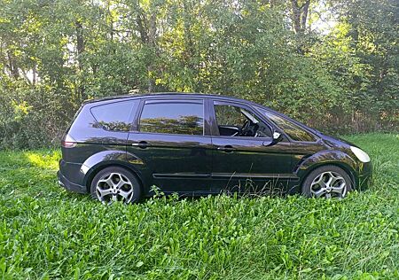 Ford S-Max 2.5Titanium